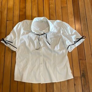 Betti Page white blouse pretty ribbon detail